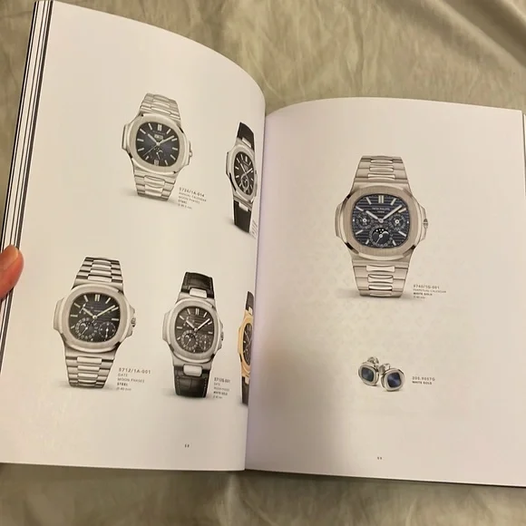 Authentic Patek Philippe watch collection catalog book - Picture 4 of 7